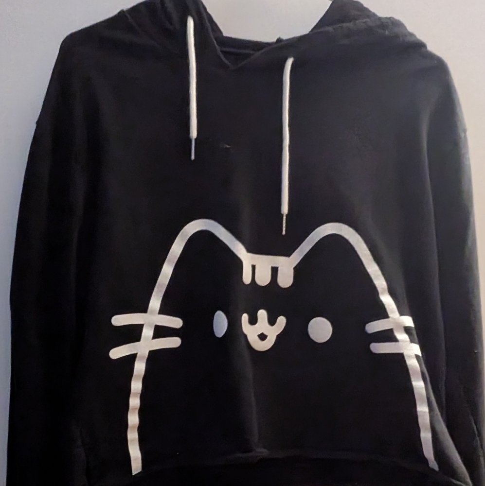 Pusheen Black and White Cat Clothing